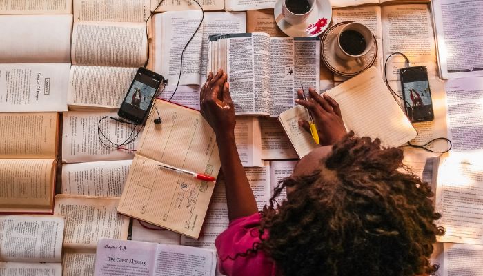 New Year Resolutions: 15 Great Books To Look At