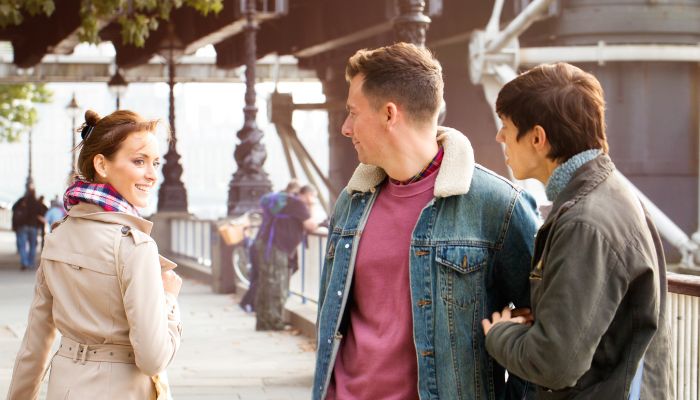 Great Ways To React When You Run Into Your Ex